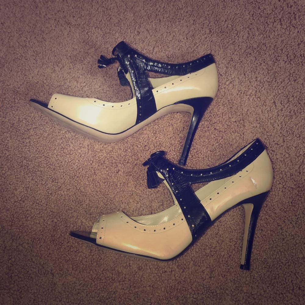 Black and cream peep toe heal